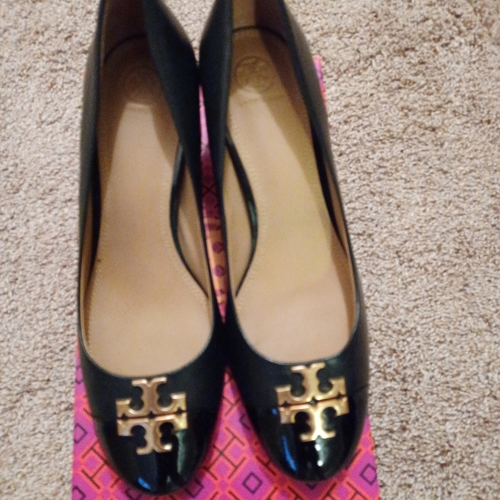 Tory Burch Everly Somm Leather Pump